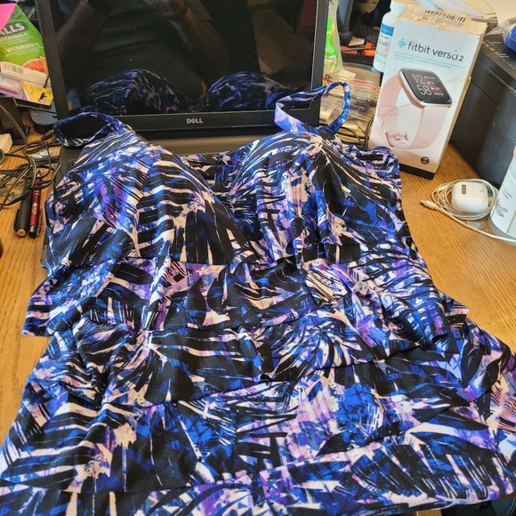 TRIMSHAPER TANKINI TOP (ONLY) - Picture 3 of 9